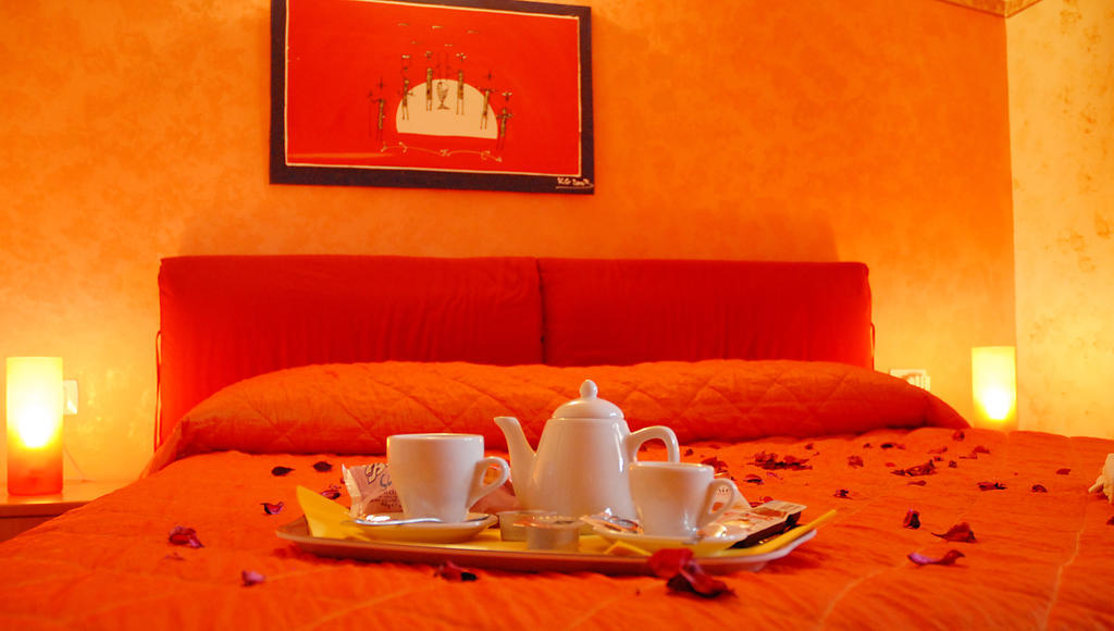 كاربونيا B&B Fantar House الغرفة الصورة