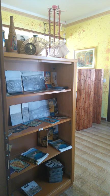 كاربونيا B&B Fantar House المظهر الخارجي الصورة