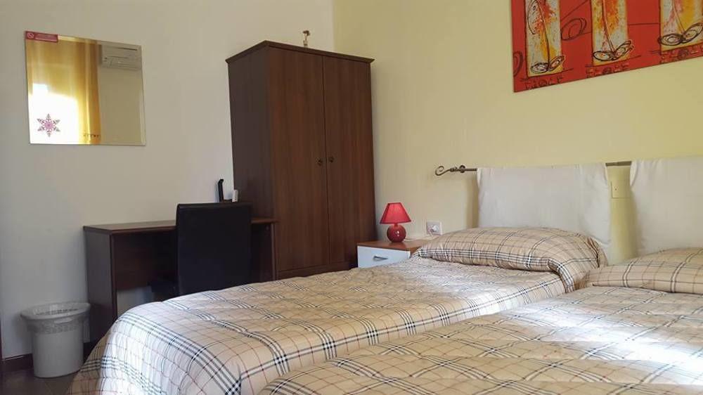 كاربونيا B&B Fantar House المظهر الخارجي الصورة