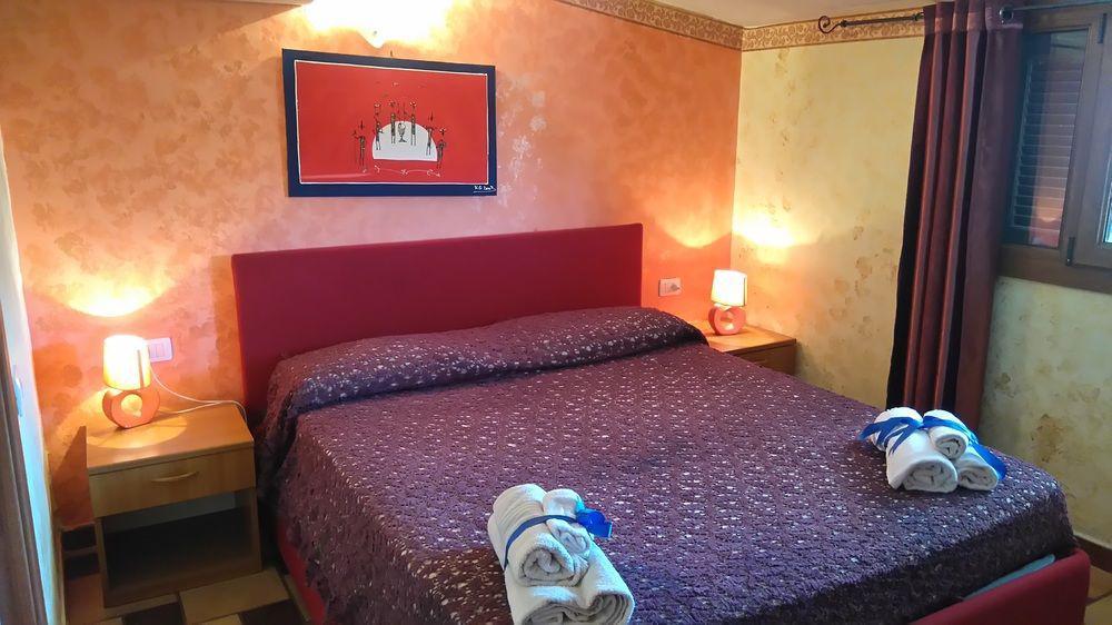 كاربونيا B&B Fantar House المظهر الخارجي الصورة