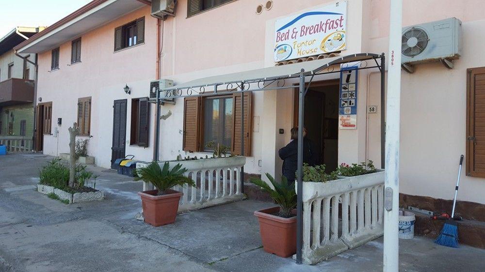كاربونيا B&B Fantar House المظهر الخارجي الصورة