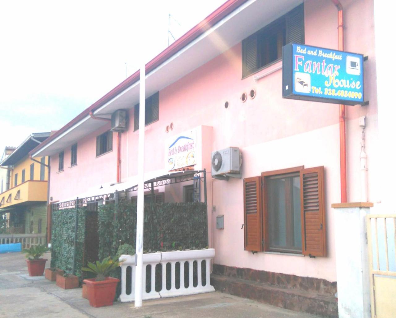 كاربونيا B&B Fantar House المظهر الخارجي الصورة